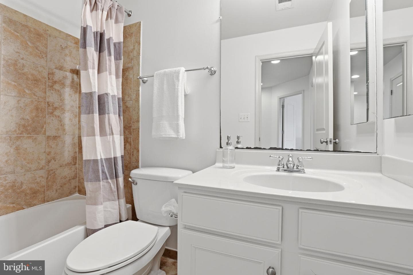 42537 Dreamweaver Drive photo 27