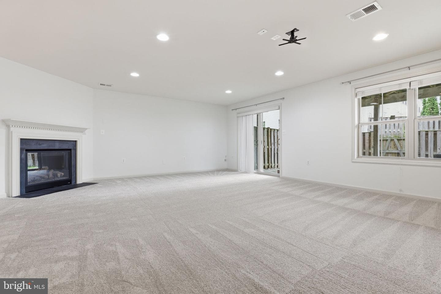 42537 Dreamweaver Drive photo 38