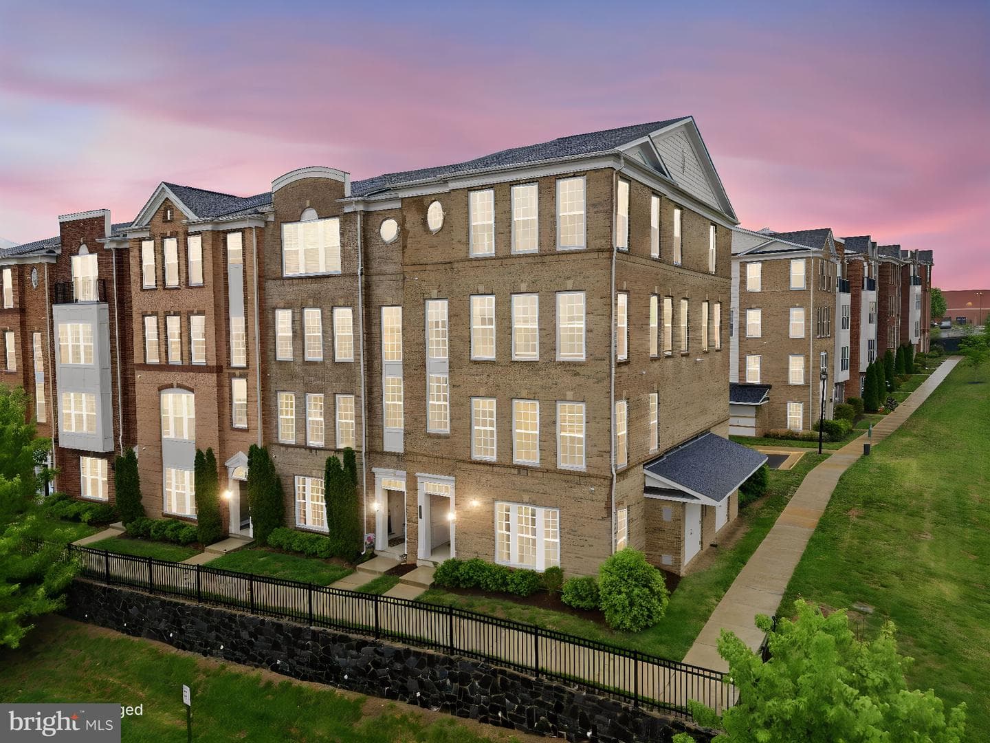 20718 Erskine Terrace photo 1