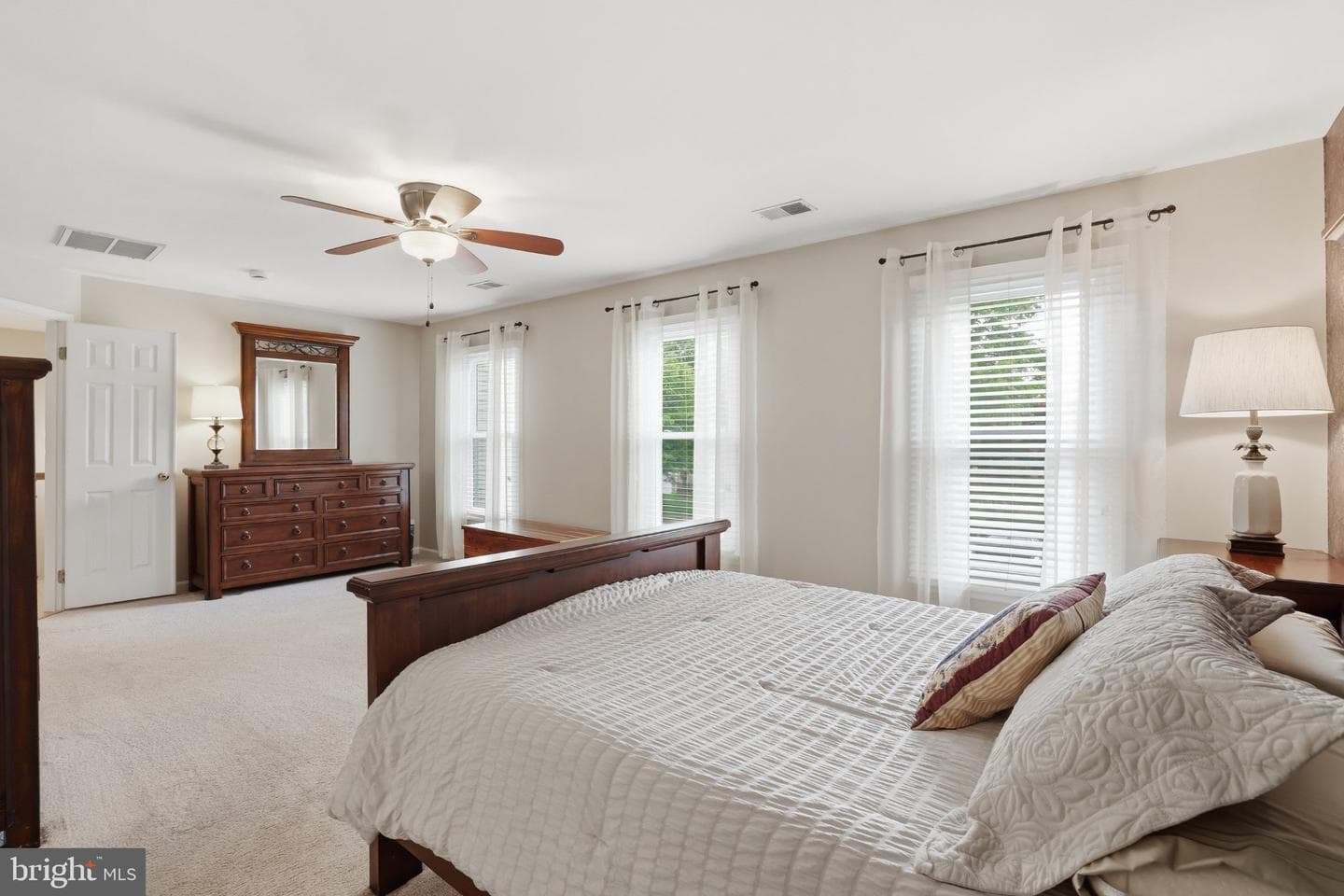 17288 Pickwick Drive photo 43