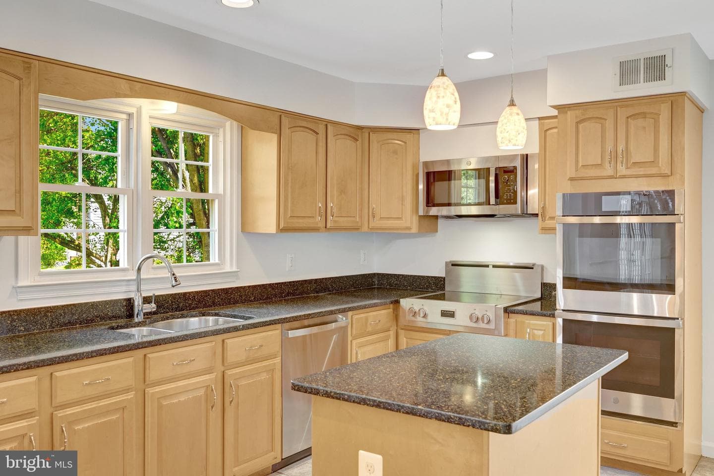 43501 Golden Meadow Circle photo 23