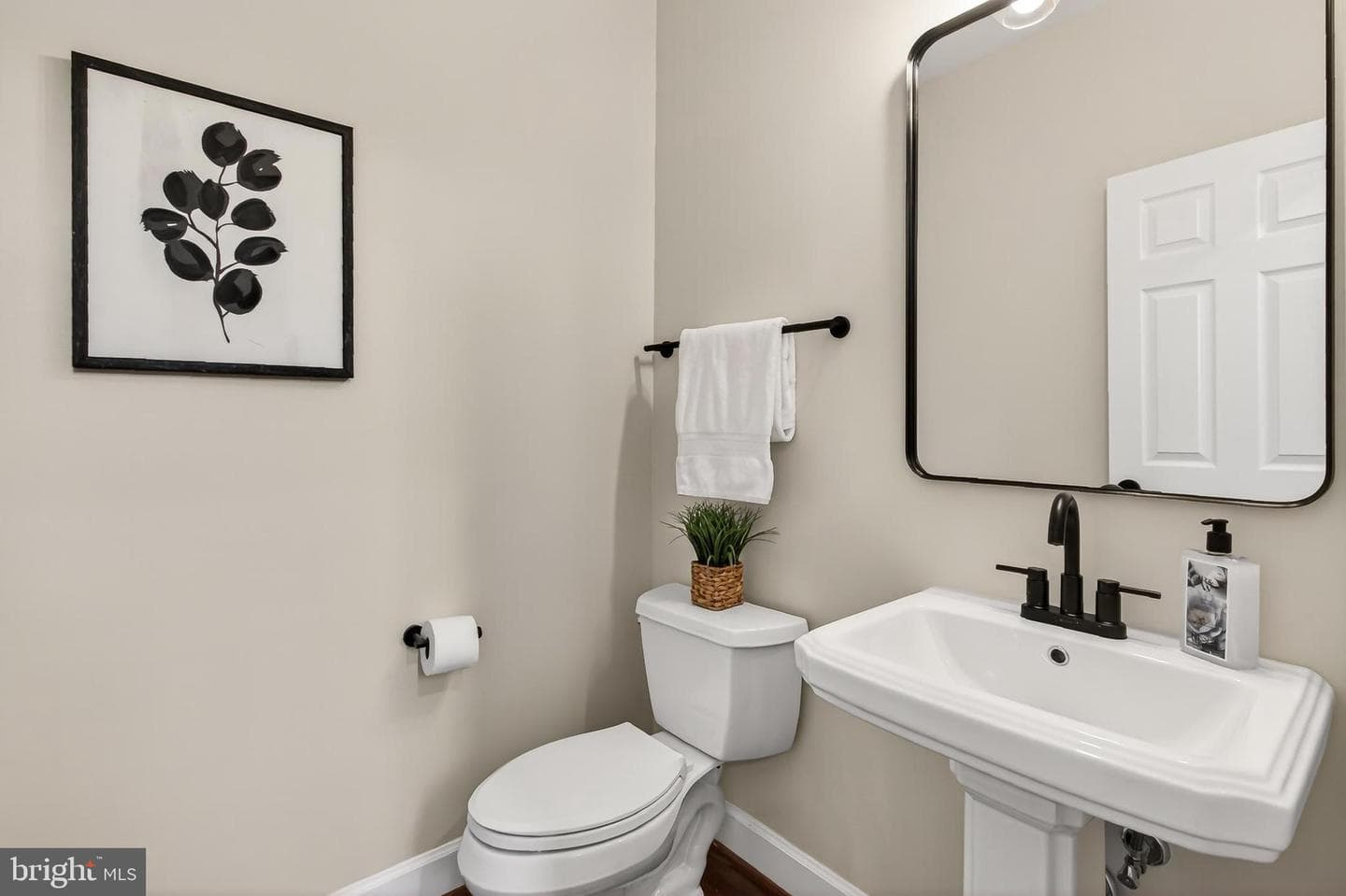 42595 Good Hope Lane photo 25