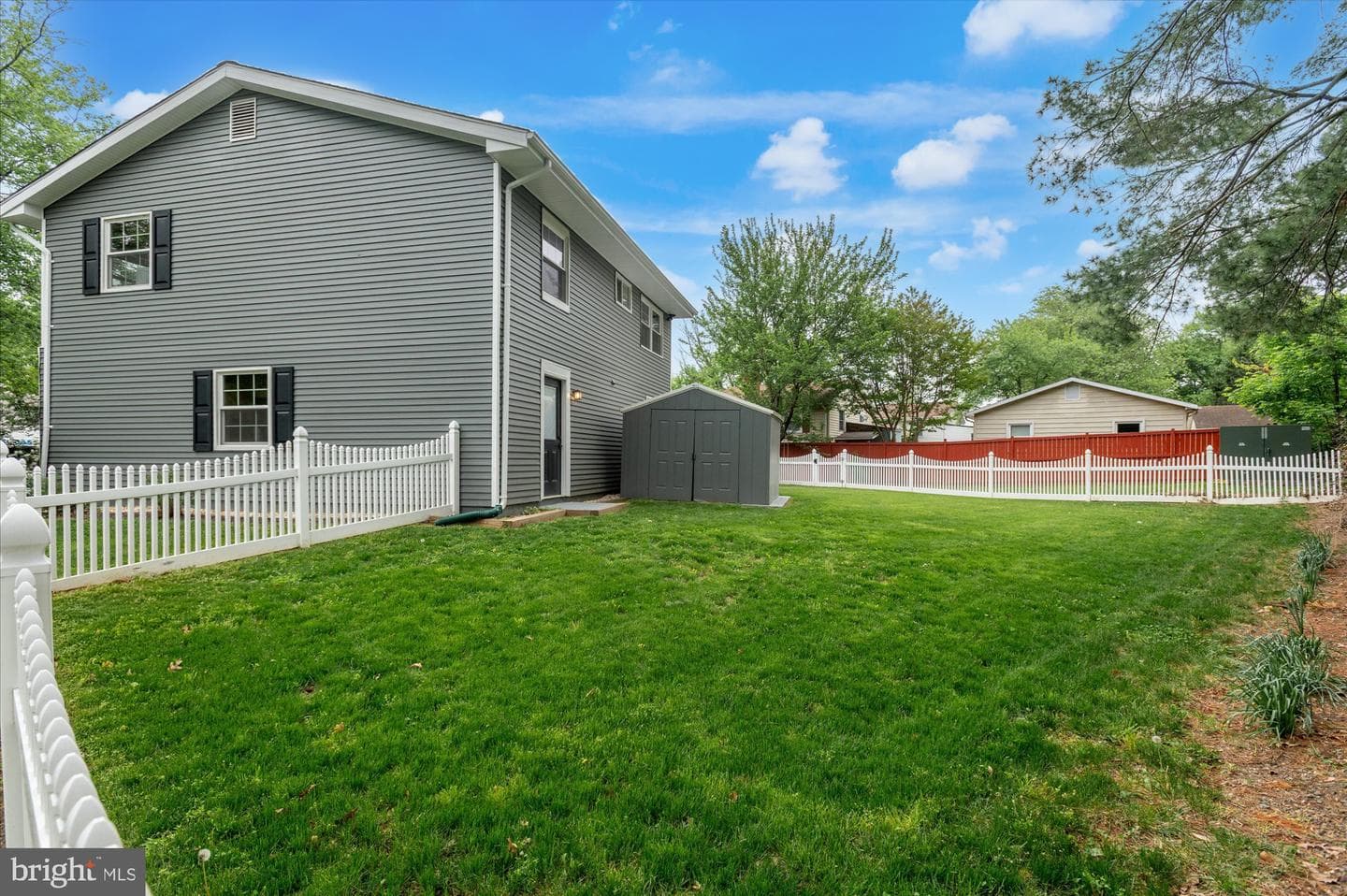 1000 E Holly Avenue photo 34