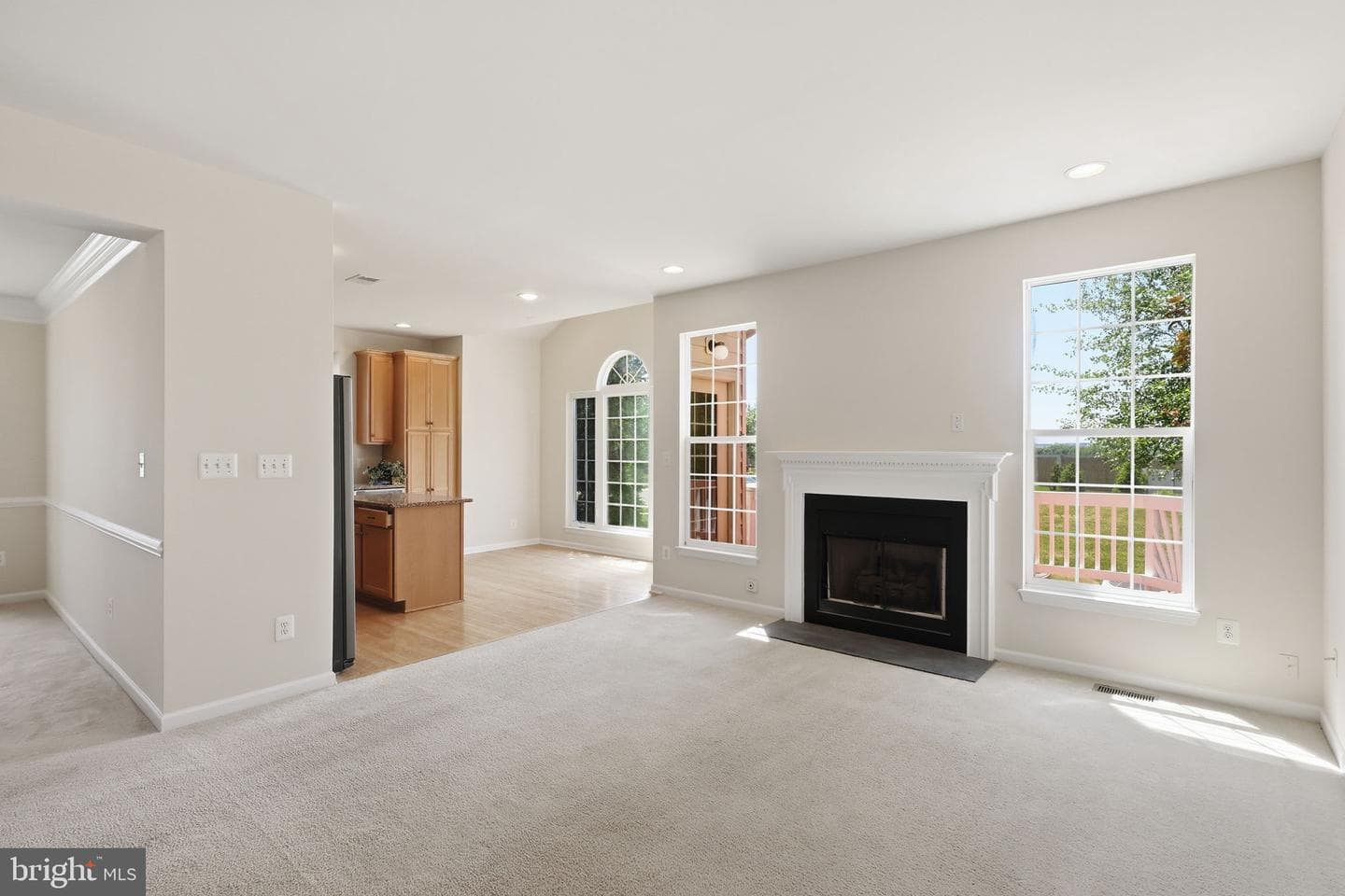 19617 Edgemont Square photo 16