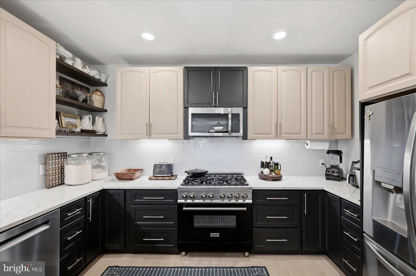 20729 Red Cedar Drive photo 8