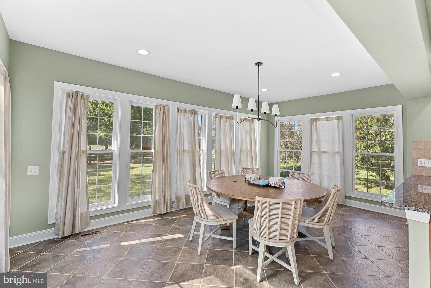 41419 Southpaw Place photo 11