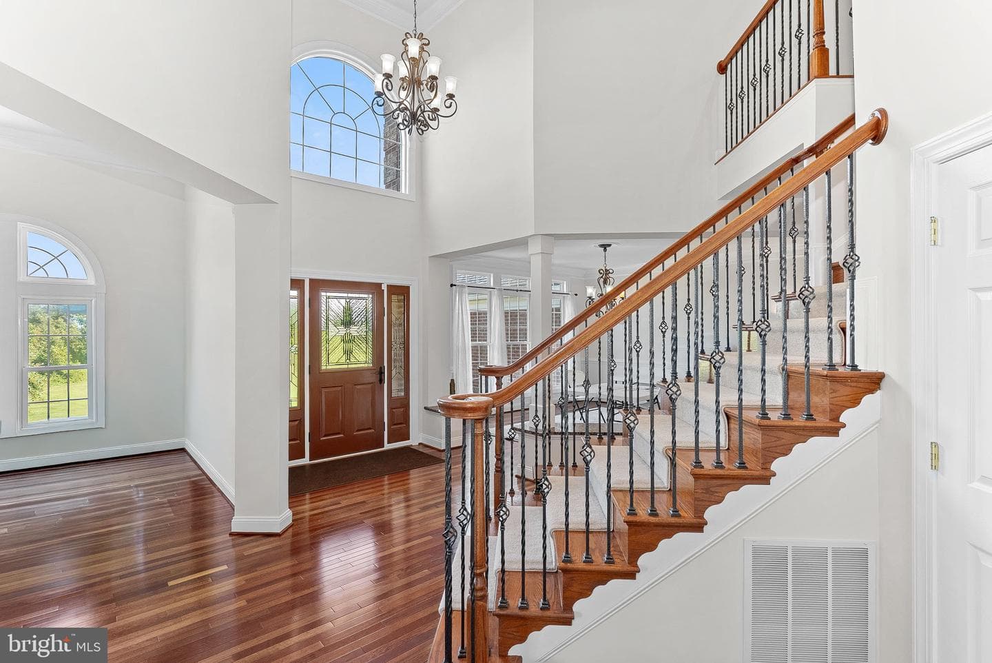 41419 Southpaw Place photo 3