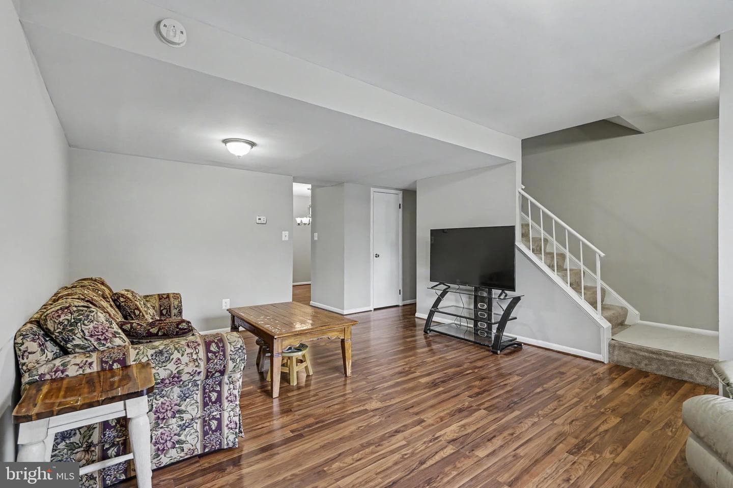 610 Giles Place photo 6