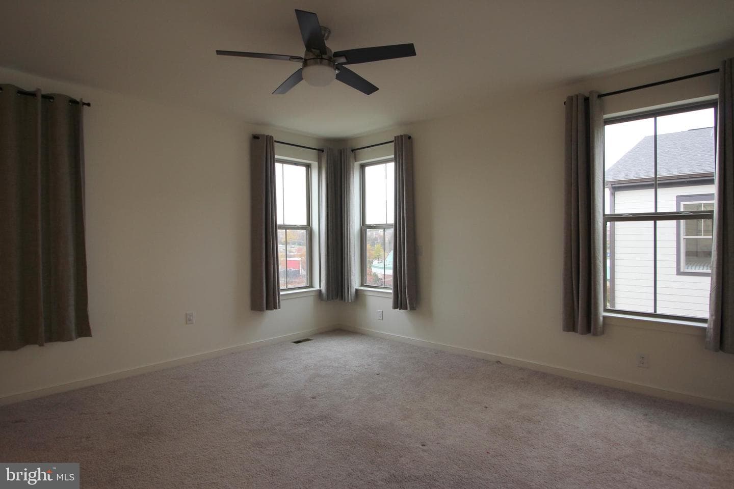 45942 Raven Terrace photo 15
