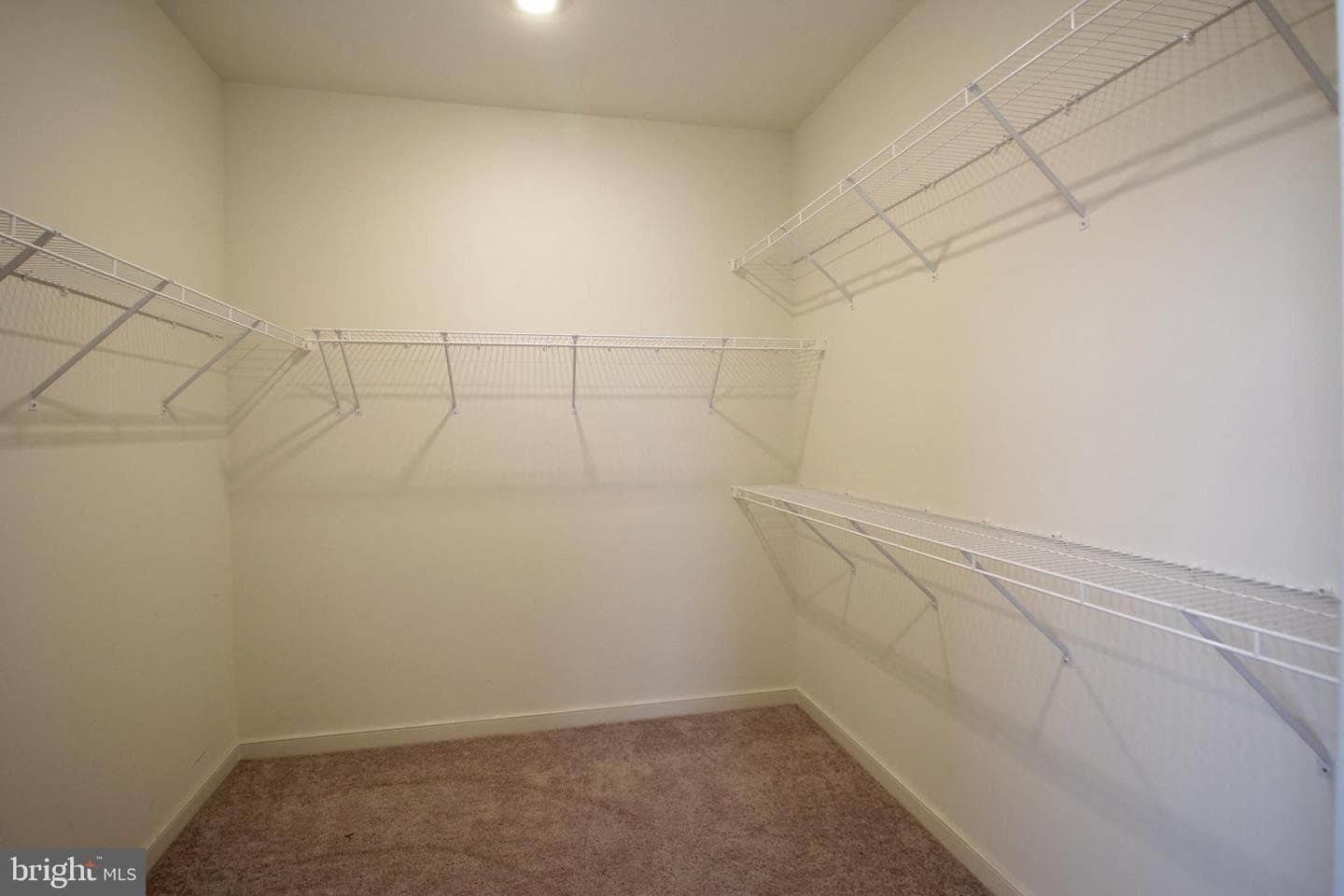 45942 Raven Terrace photo 17