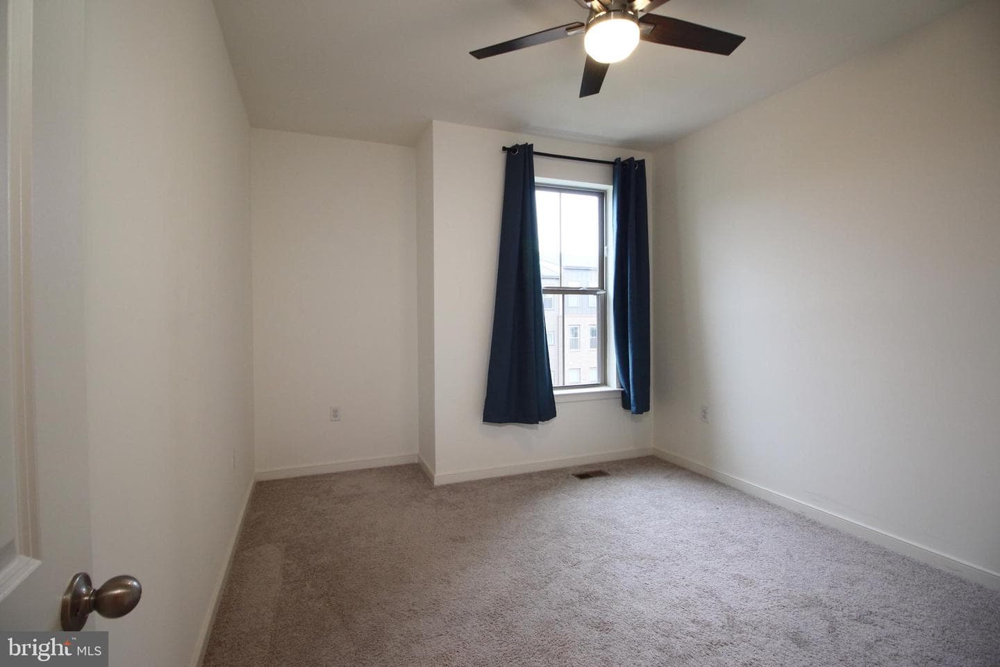 45942 Raven Terrace photo 25