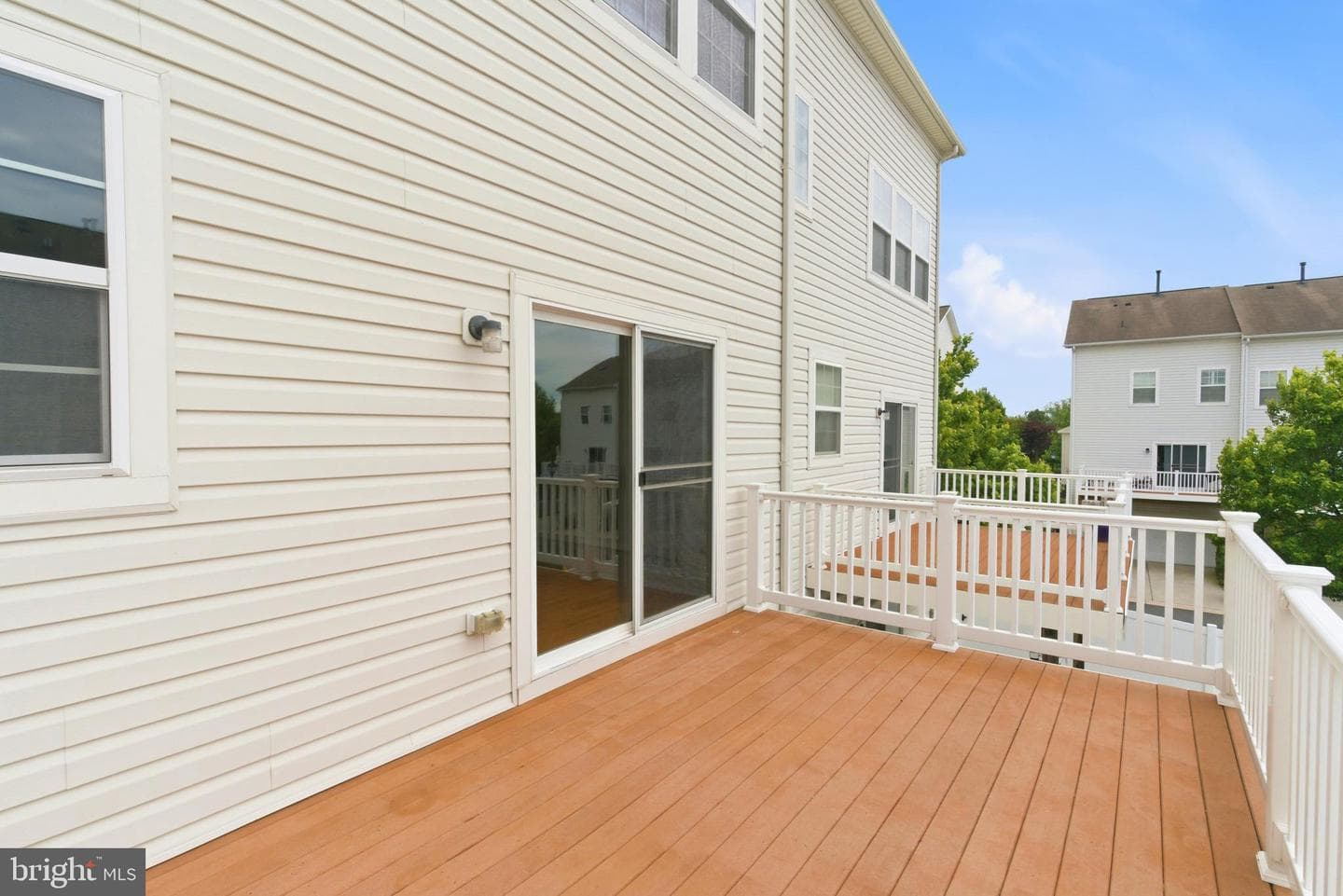 22693 Flowing Spring Square photo 3