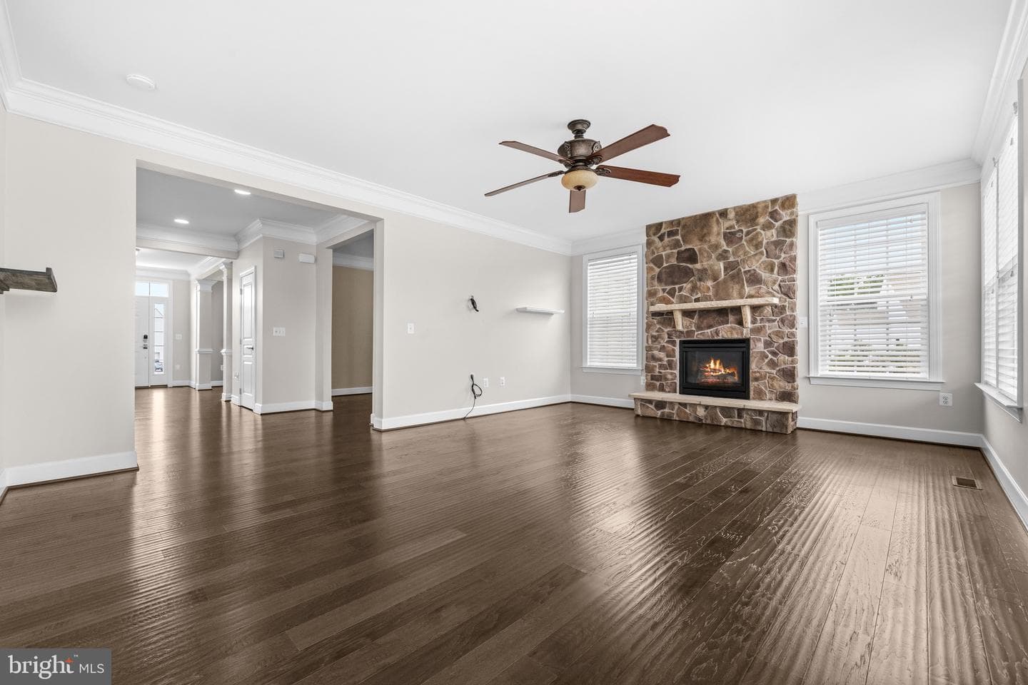 42093 Lochiel Lane photo 34