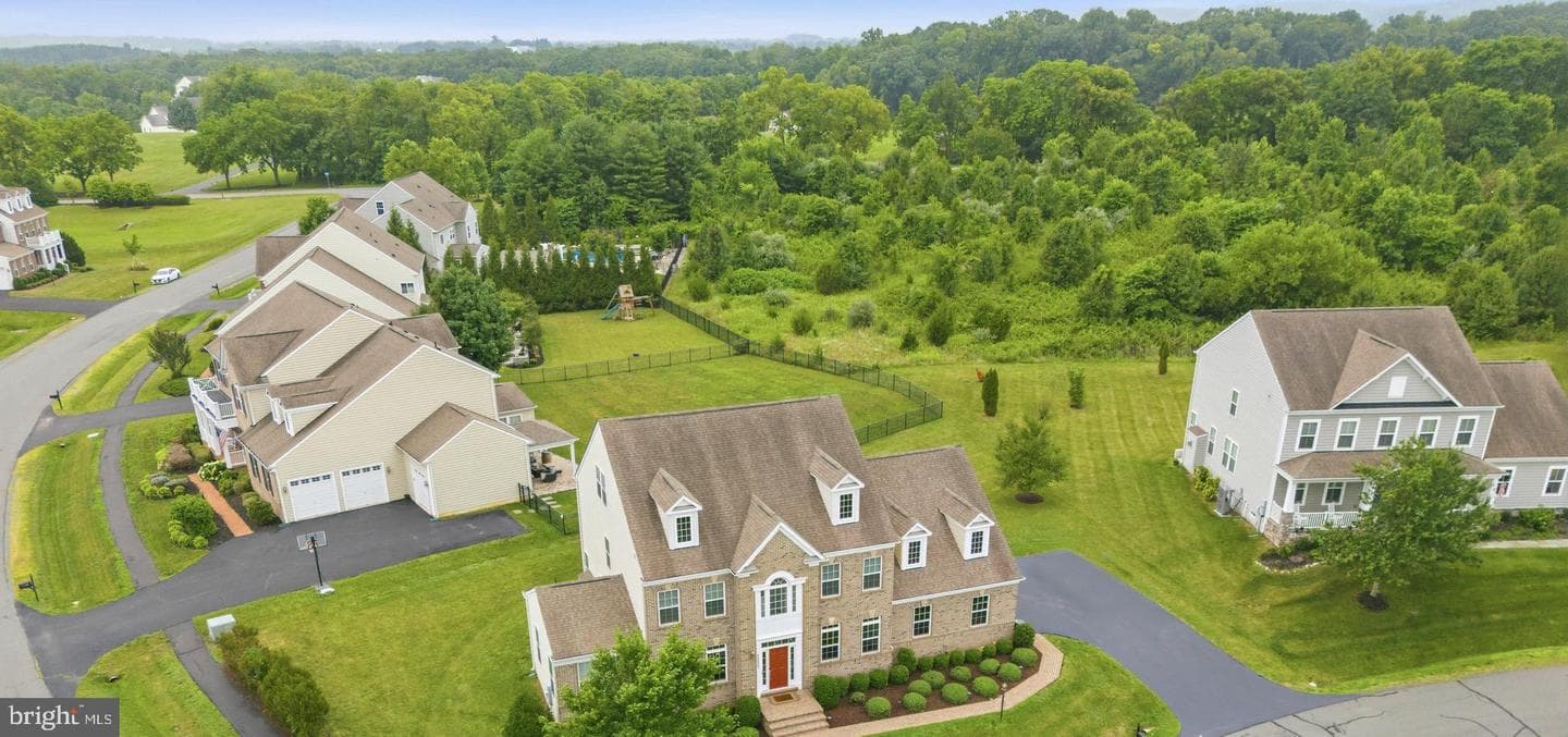 42093 Lochiel Lane photo 6