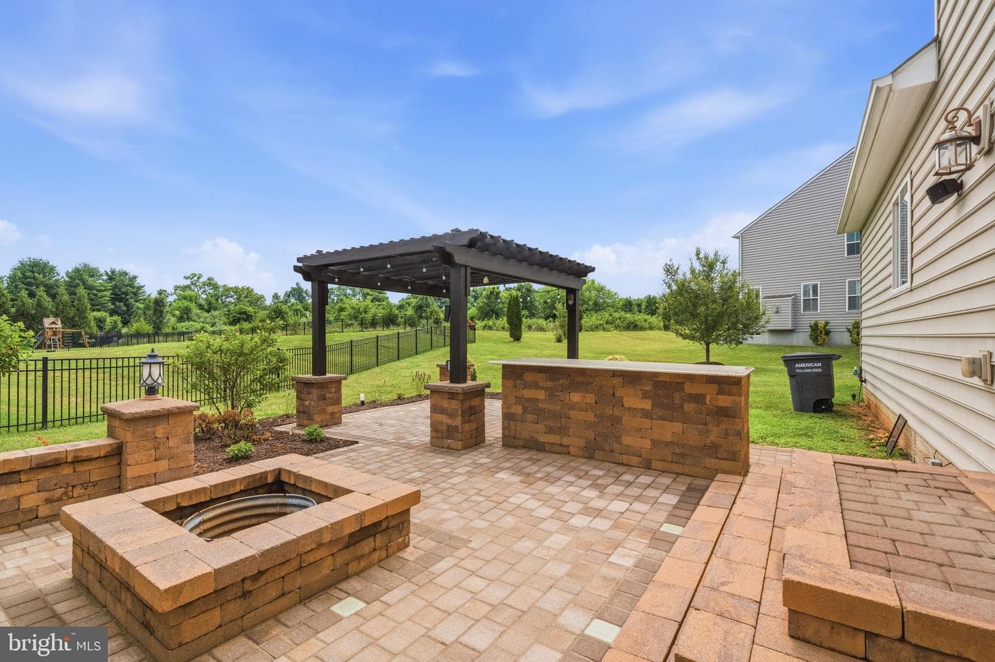 42093 Lochiel Lane photo 67