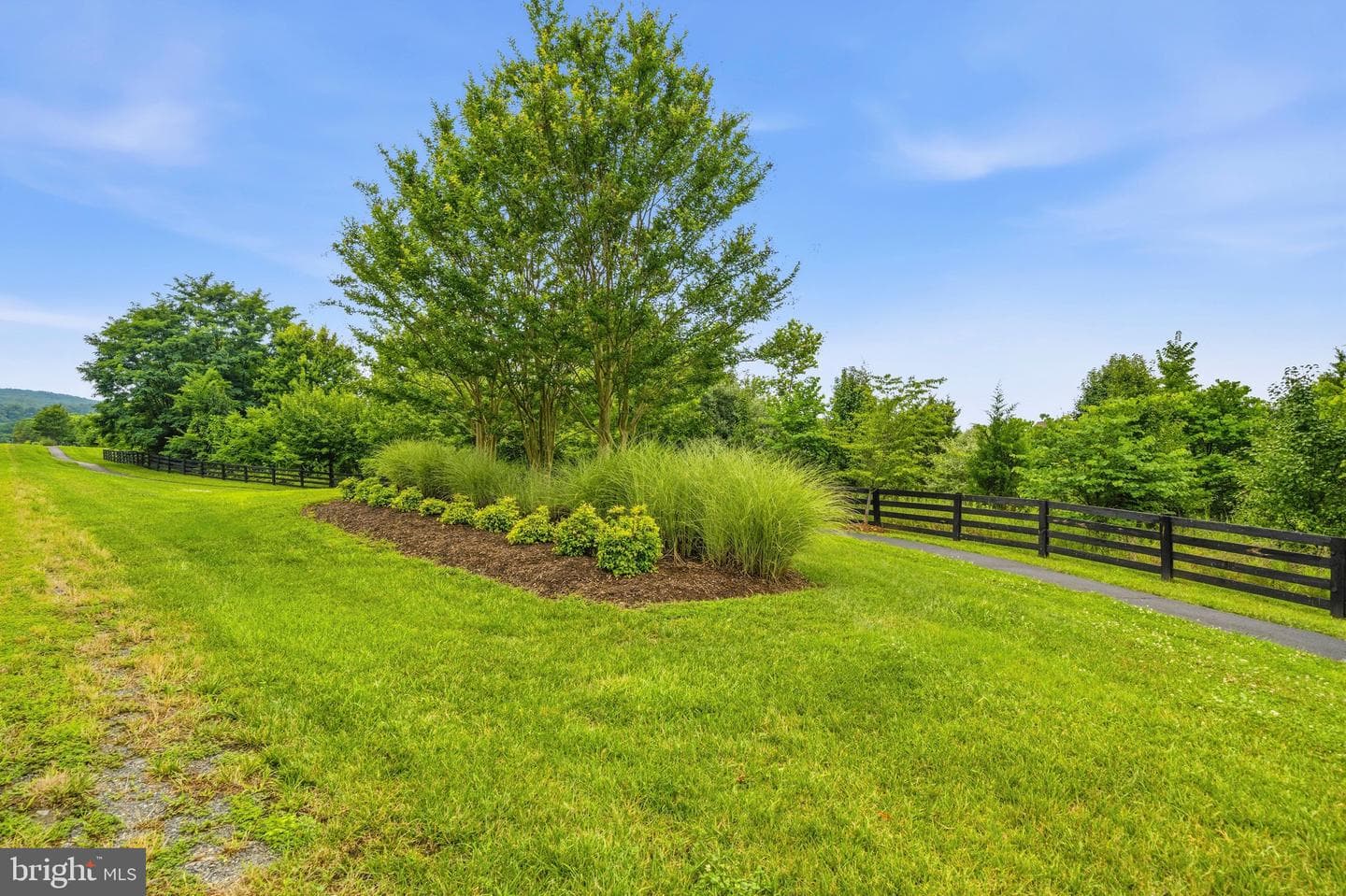 42093 Lochiel Lane photo 76