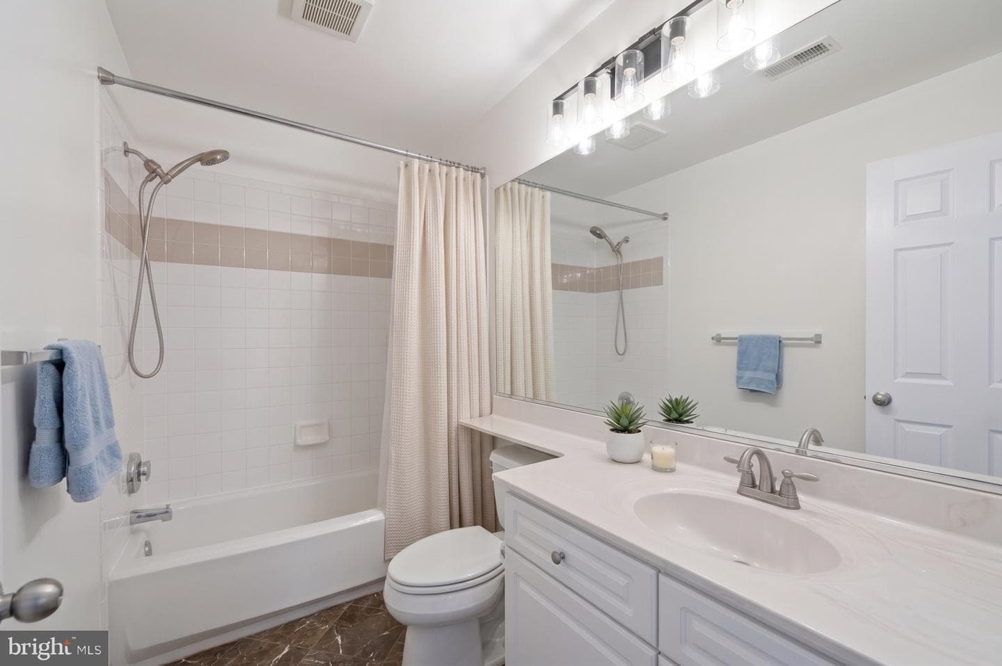 45071 Brae Terrace #202 photo 20