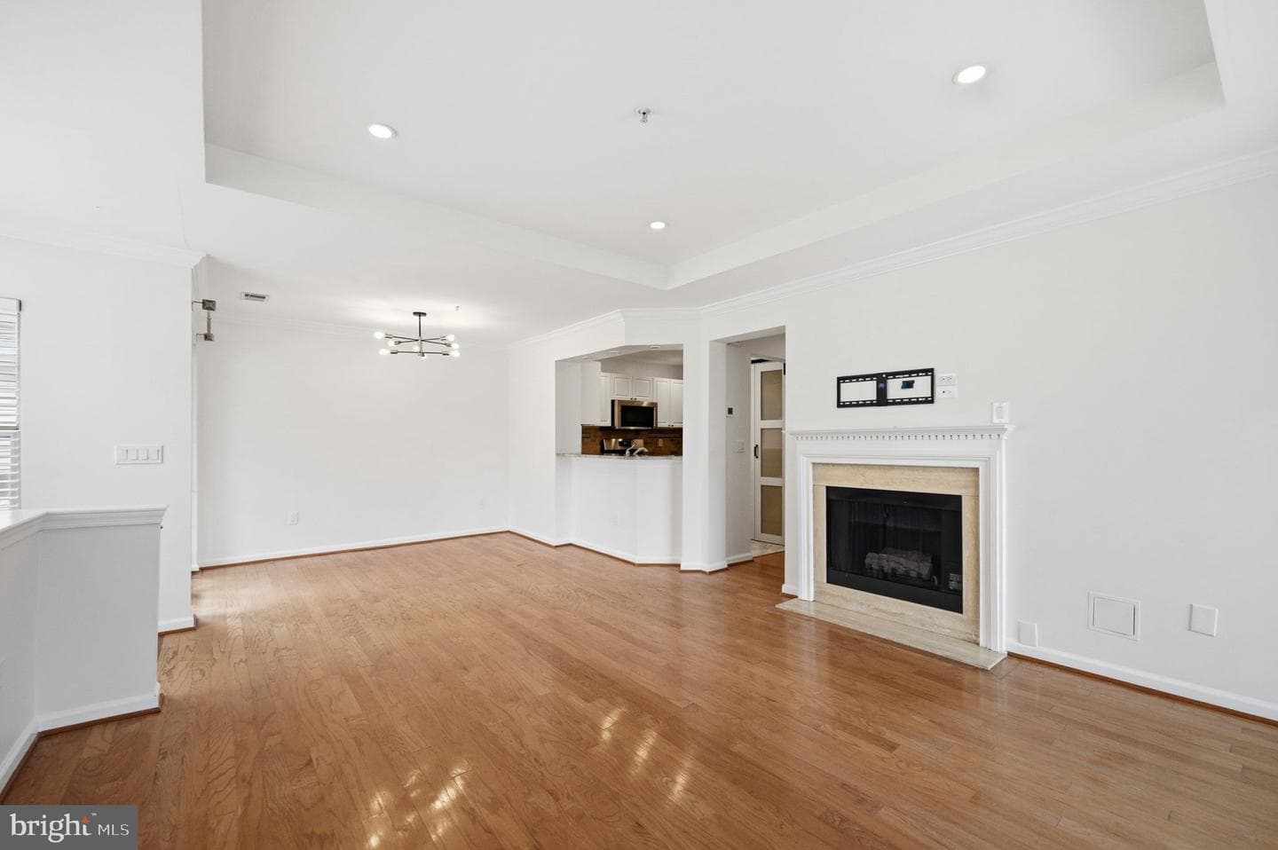 45071 Brae Terrace #202 photo 4