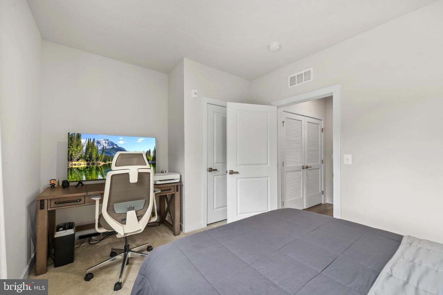 46270 Mount Allen Terrace #101 photo 14