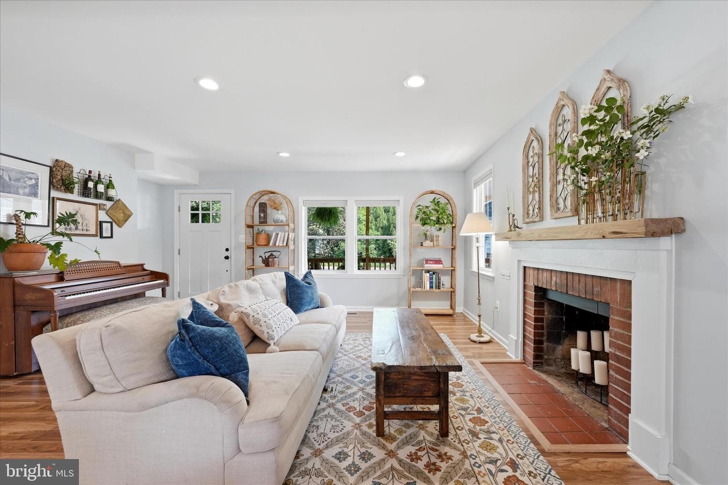405 Edwards Ferry Road NE photo 8