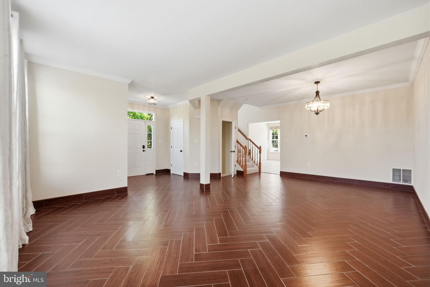 802 Ferndale Terrace NE photo 5