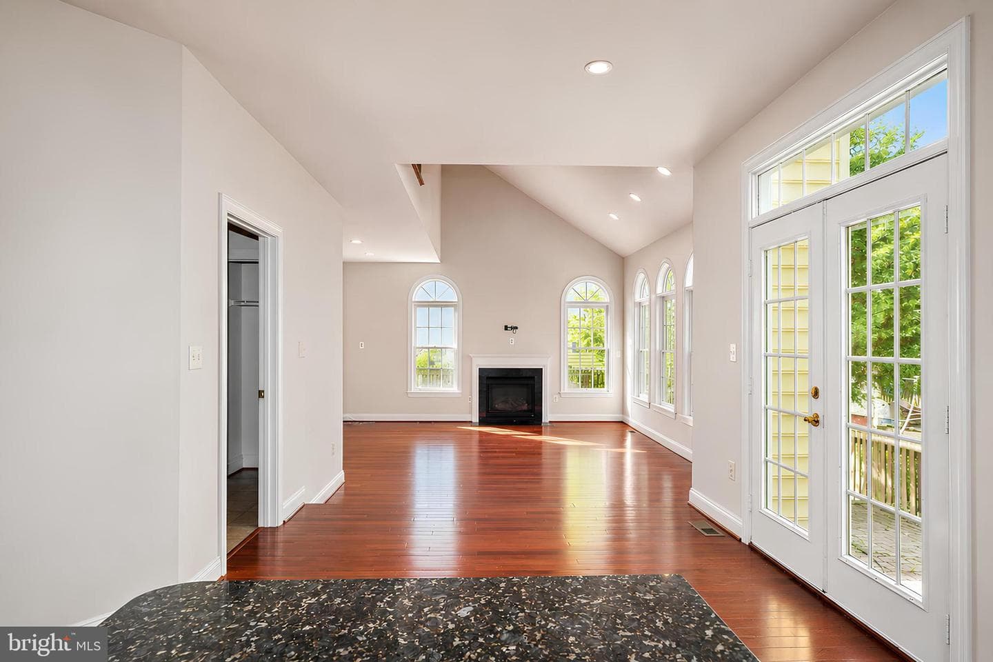 42848 Sidney Place photo 16