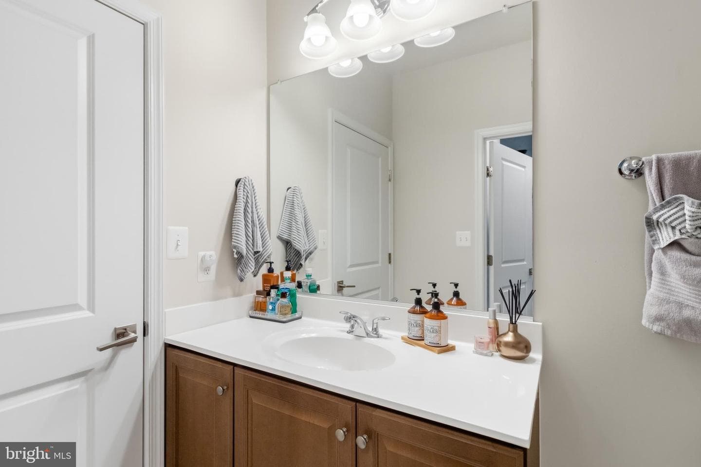 23255 Milltown Knoll Square #111 photo 19