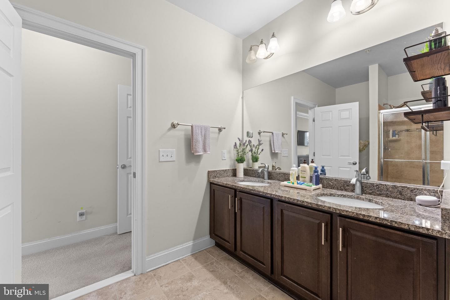 42831 Burrell Square photo 29