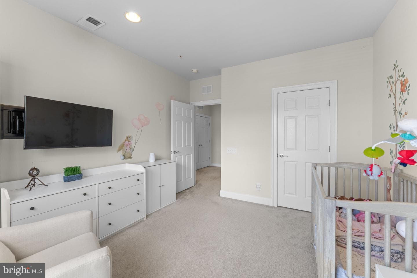 42831 Burrell Square photo 34
