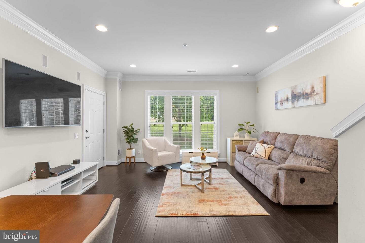 42831 Burrell Square photo 6