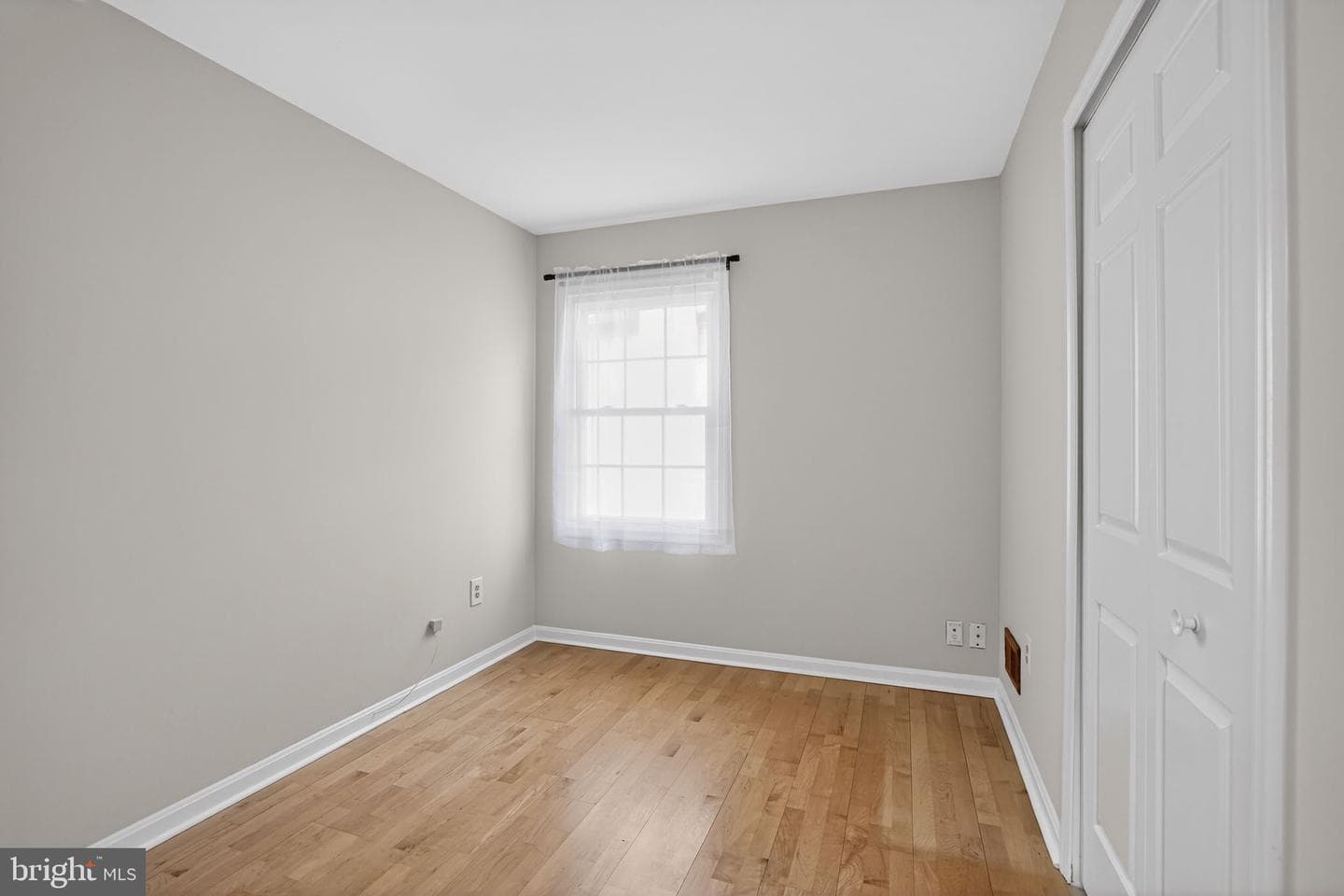 306 Lounsbury Court NE photo 26