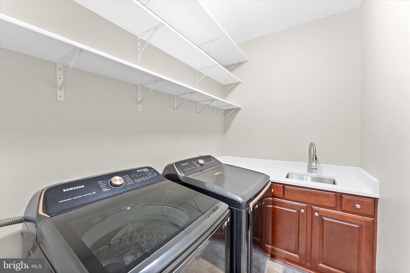 913 Strawberry Court photo 16