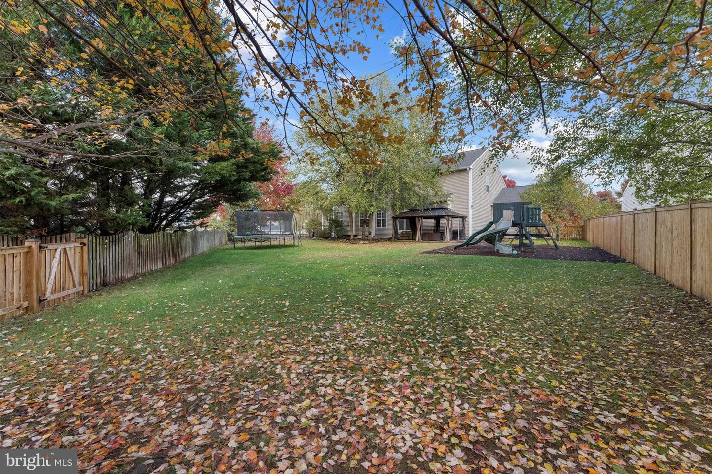 913 Strawberry Court photo 46