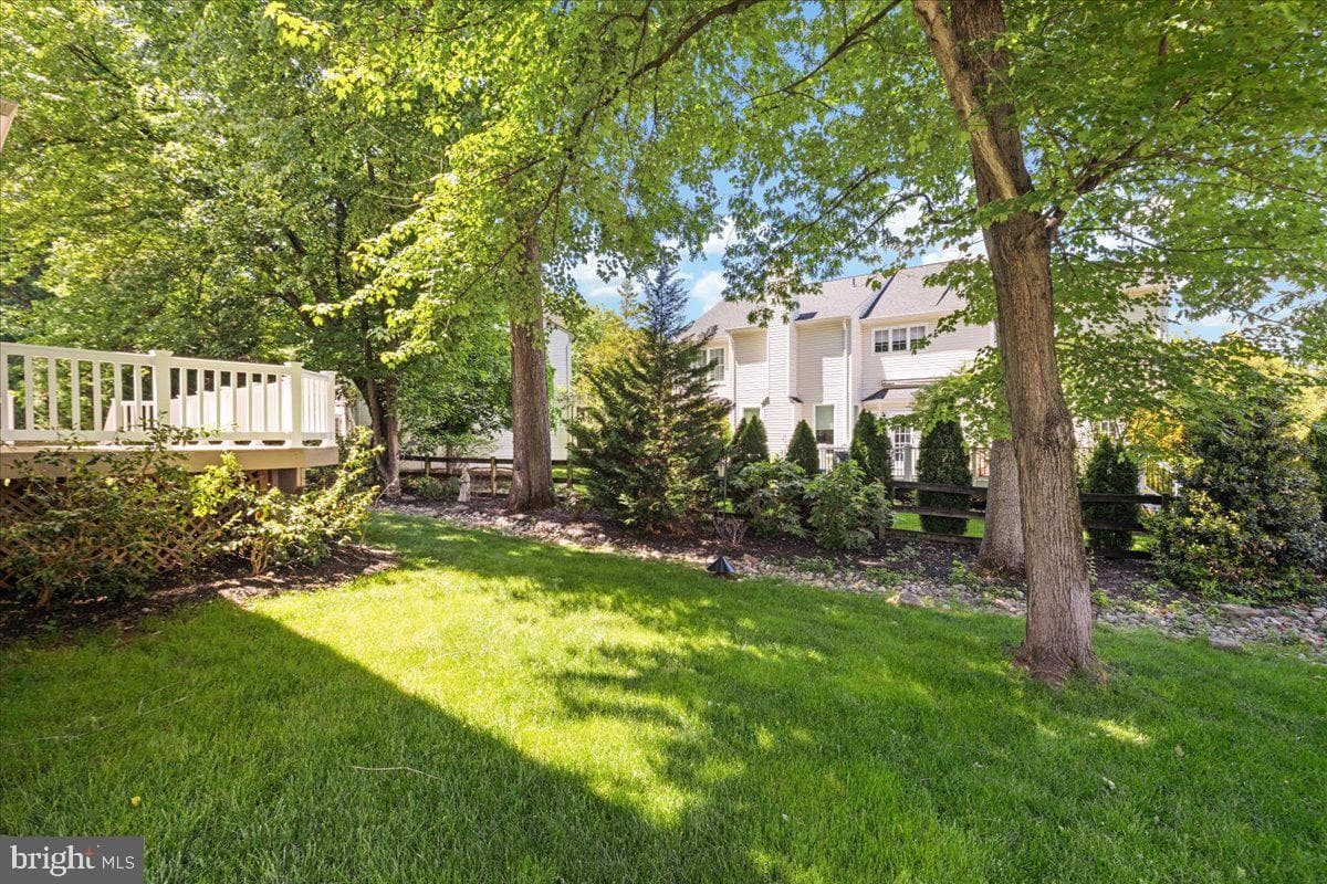 47076 Stillwood Place photo 55