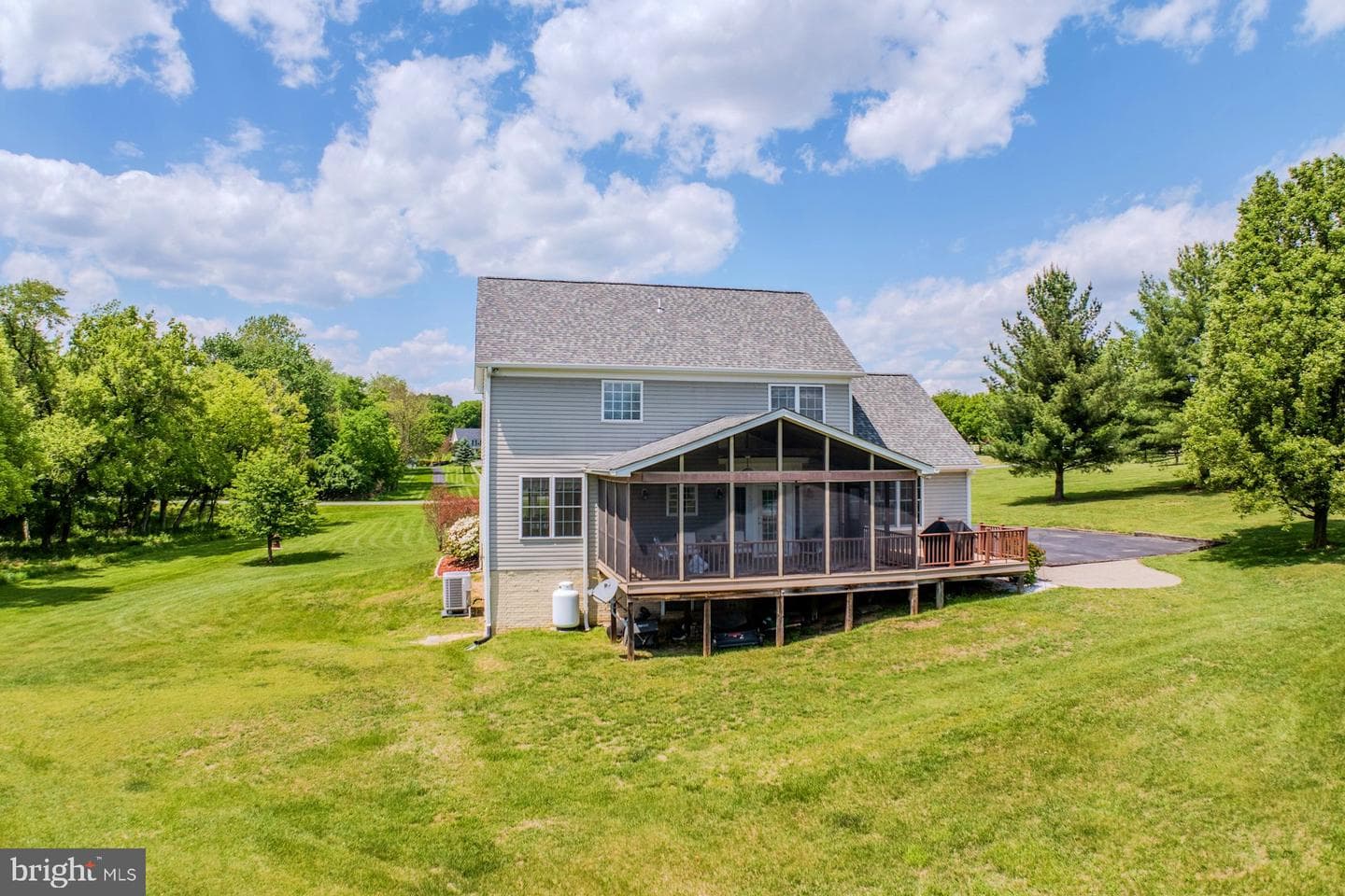 39833 Canterfield Court photo 32