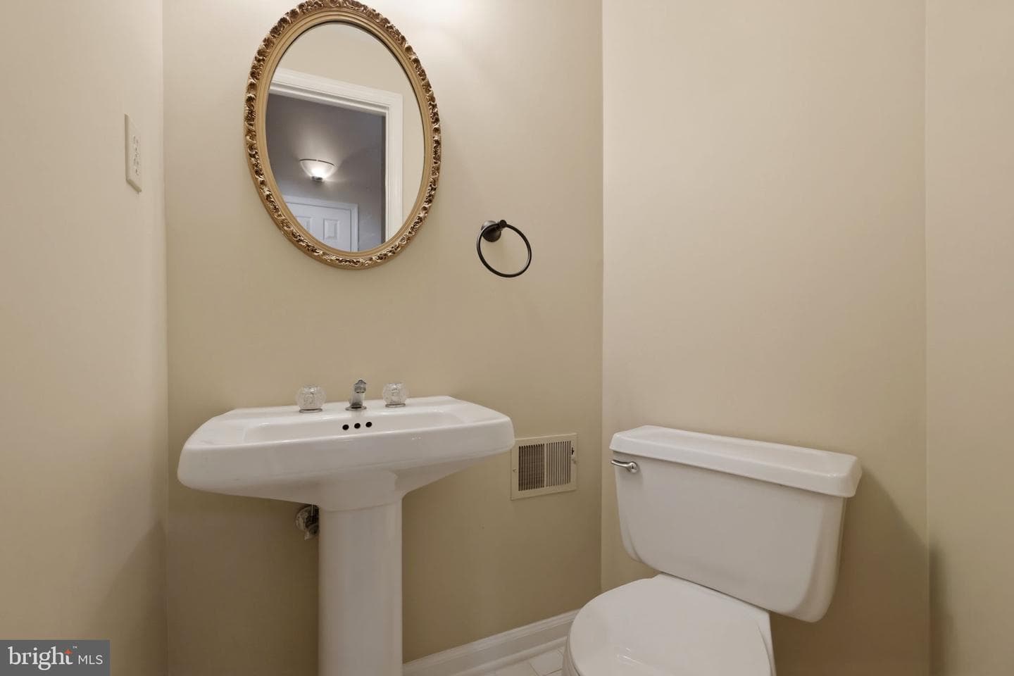 46681 Lynnhaven Square photo 17