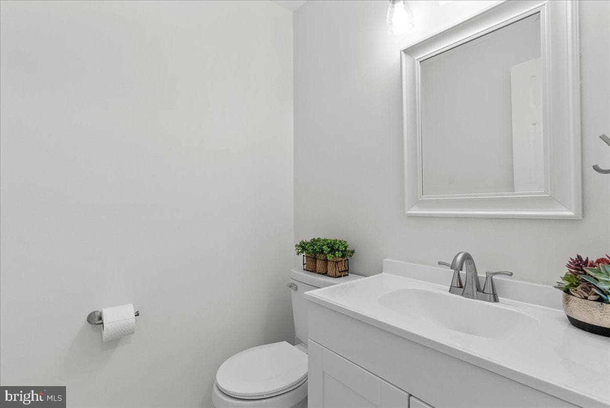 671 Burnside Terrace SE photo 7