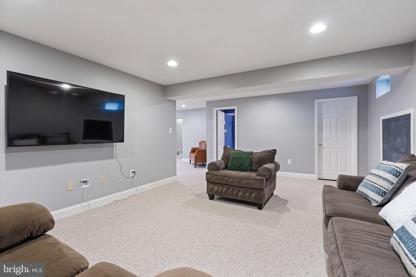 20893 Nerine Court photo 46
