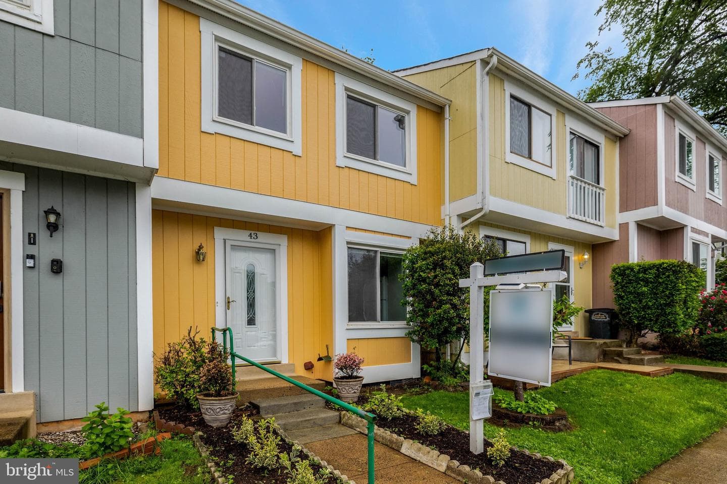 43 Sugarland Square Ct photo 2