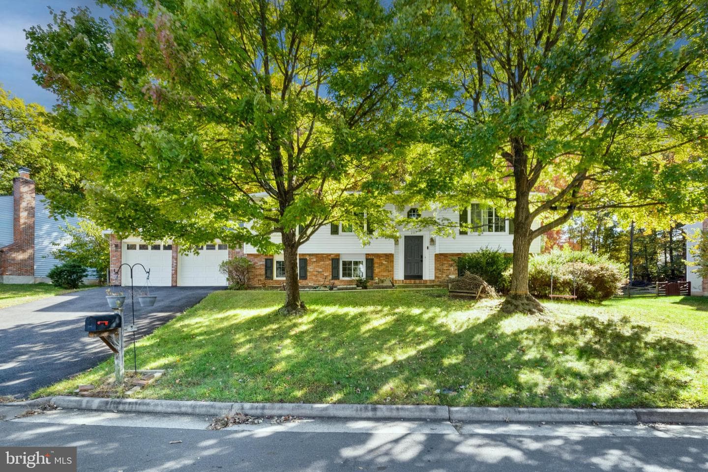 207 Silverleaf Drive photo 2