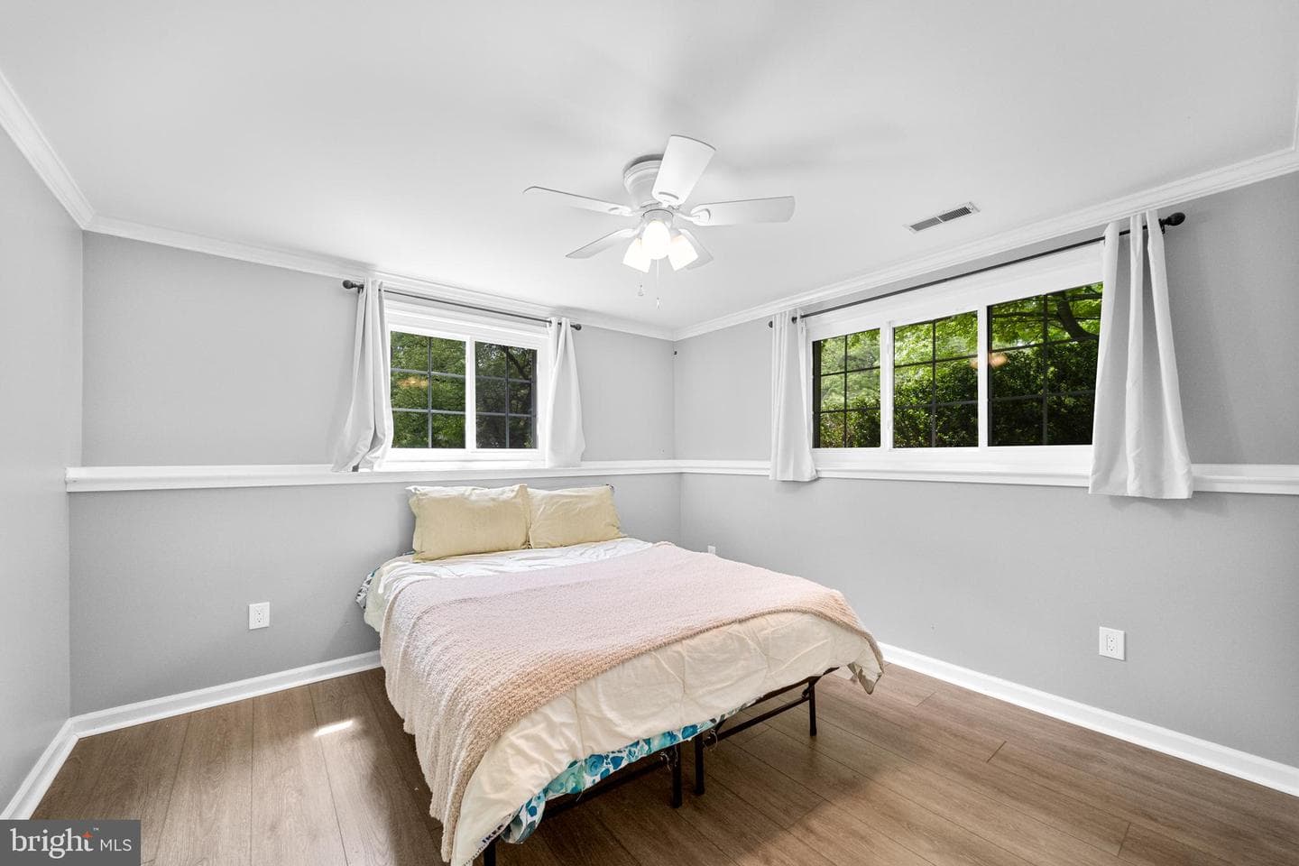 207 Silverleaf Drive photo 36