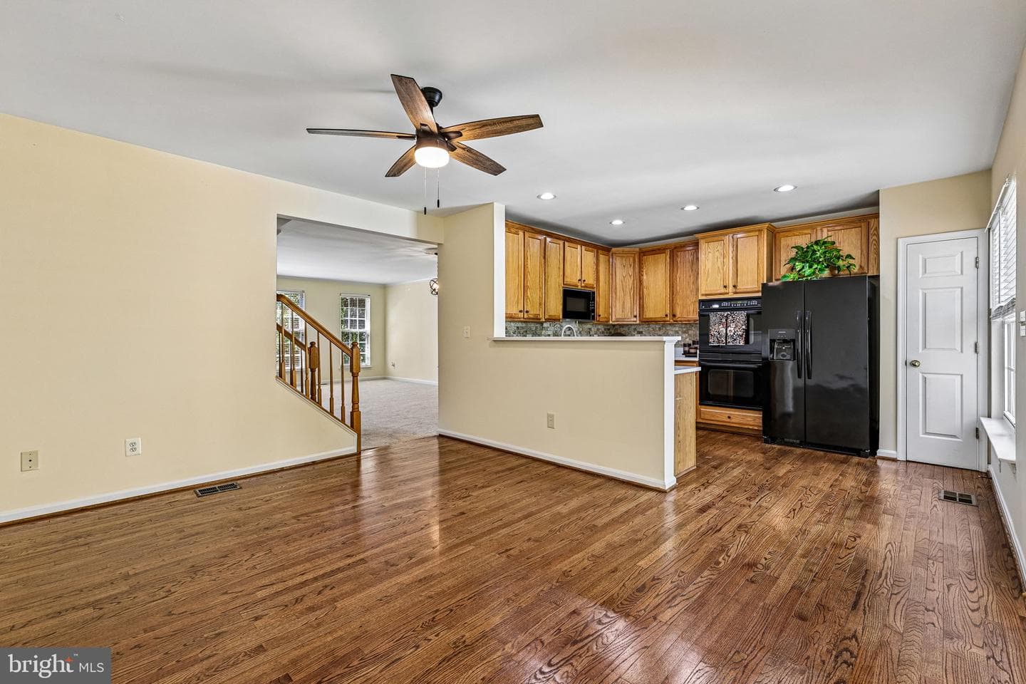 26071 Nimbleton Square photo 21