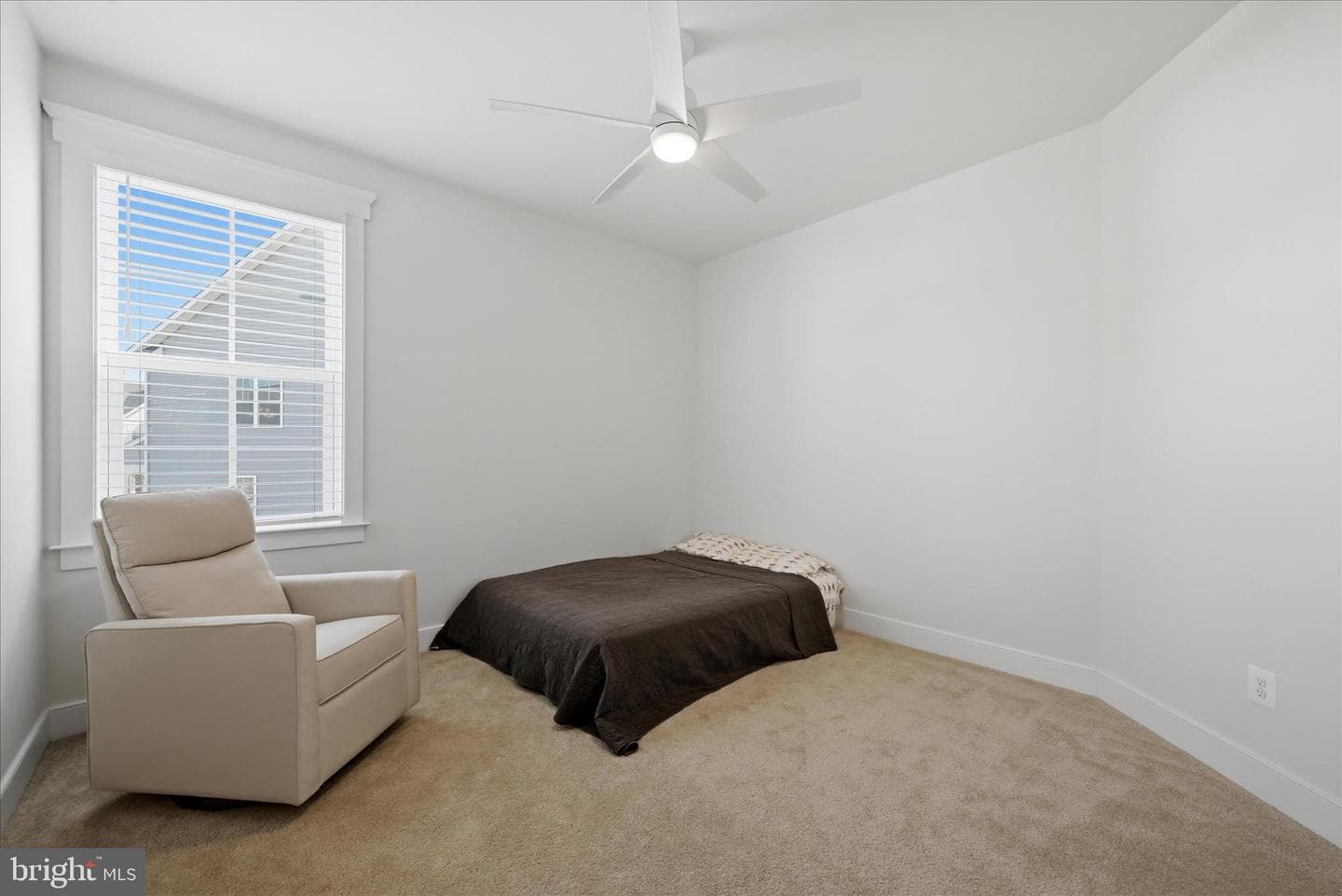 18003 Lake Front Circle photo 36