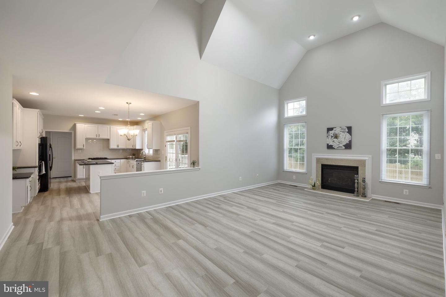 22829 Queensbridge Drive photo 11