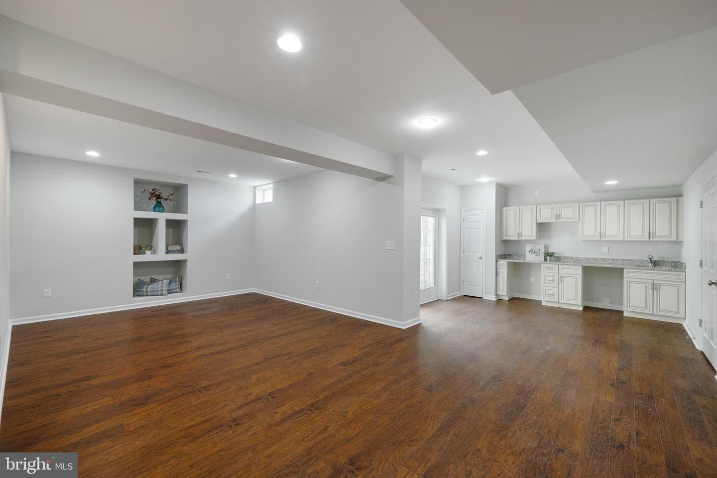 22829 Queensbridge Drive photo 38