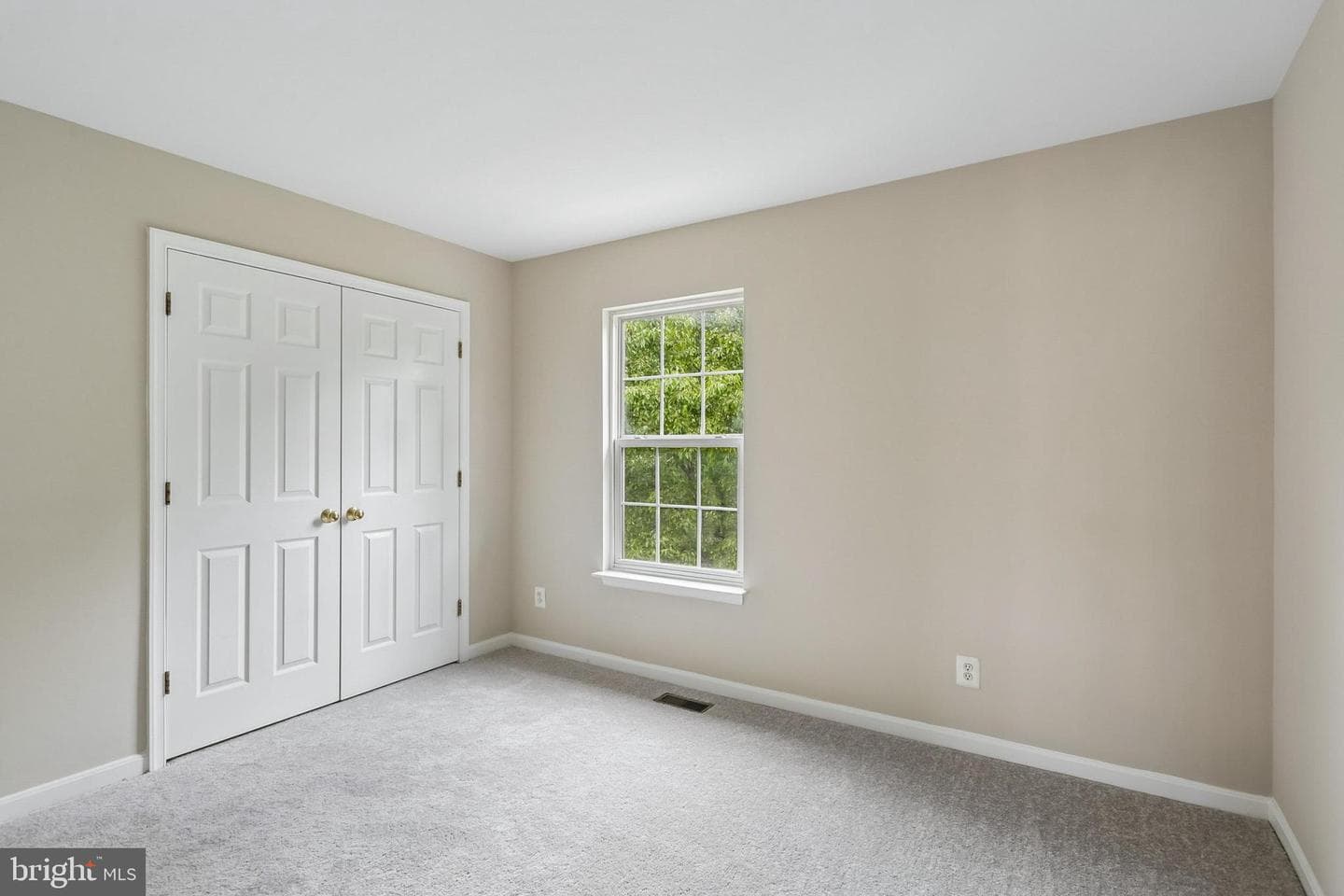 21745 Regents Park Circle photo 70