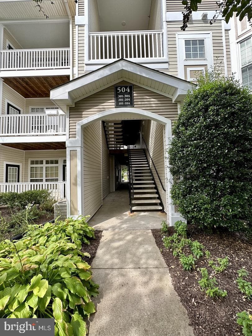 504 Sunset View Terrace SE #301 photo 4