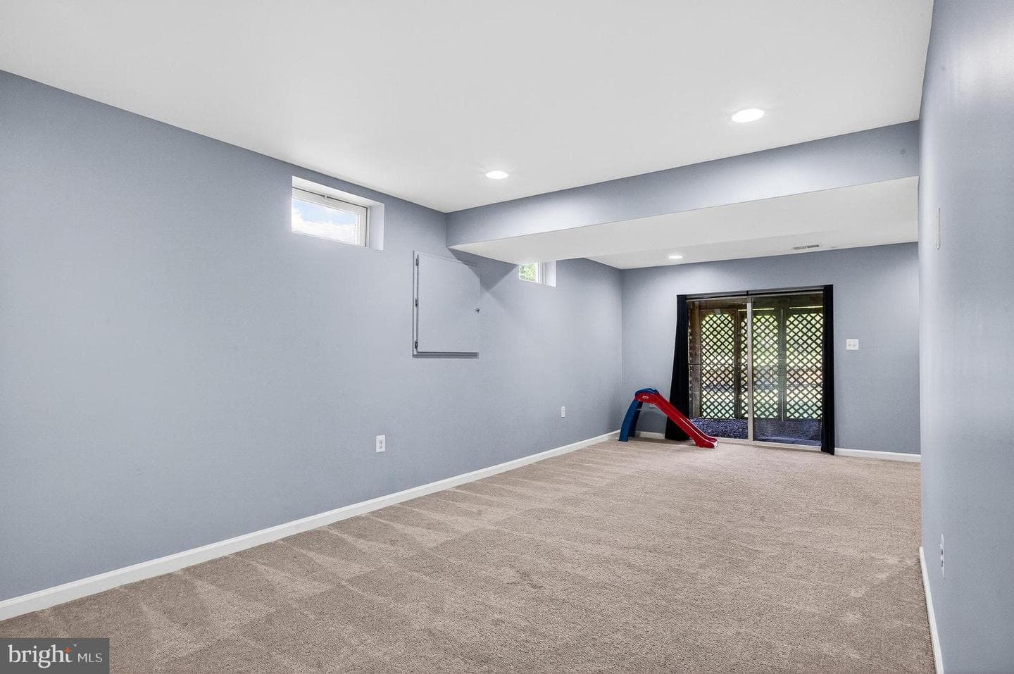 413 Crosman Court photo 42