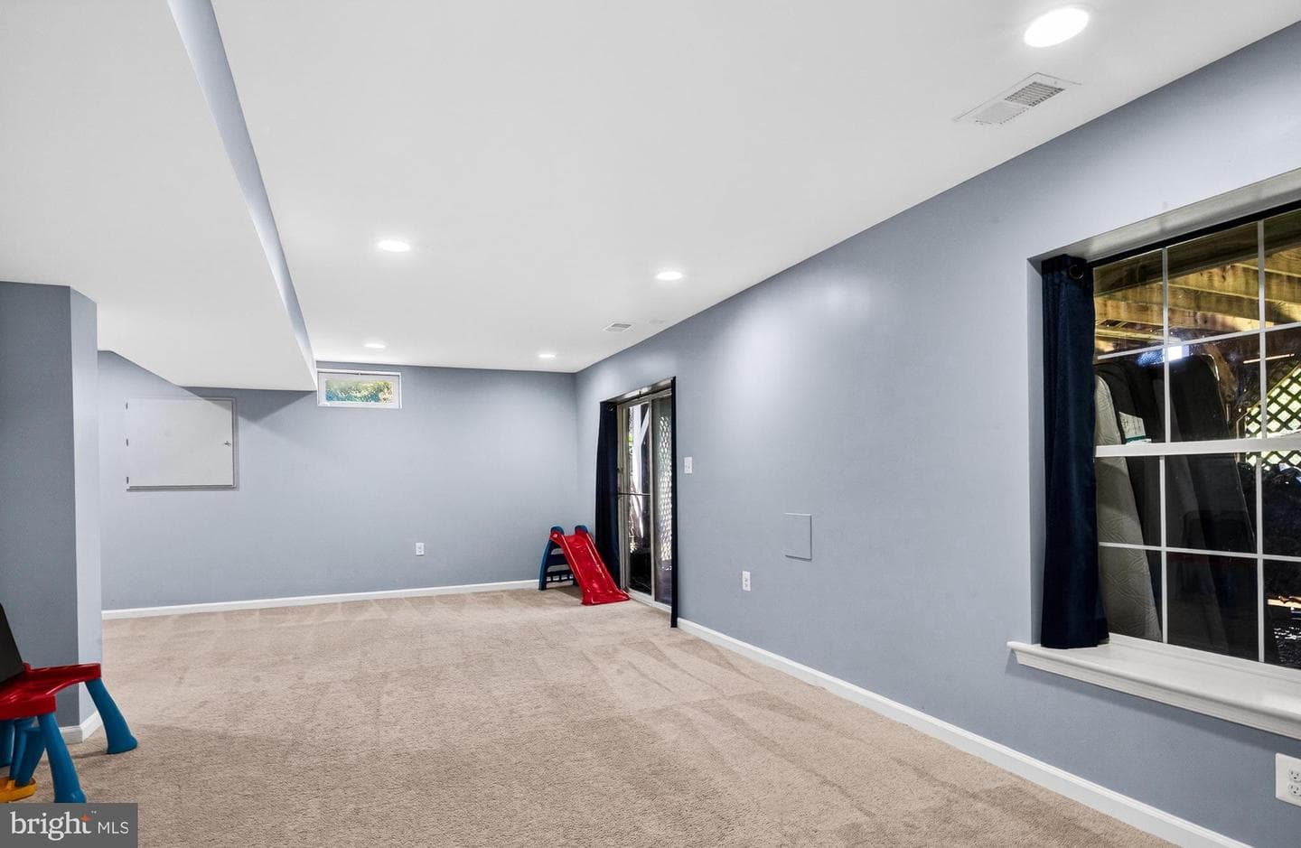 413 Crosman Court photo 47