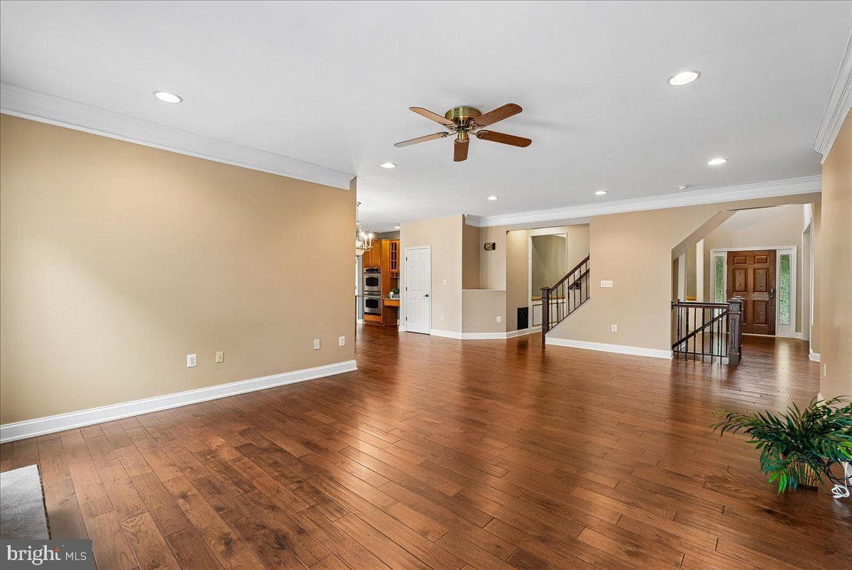 320 N Constitution Way photo 31